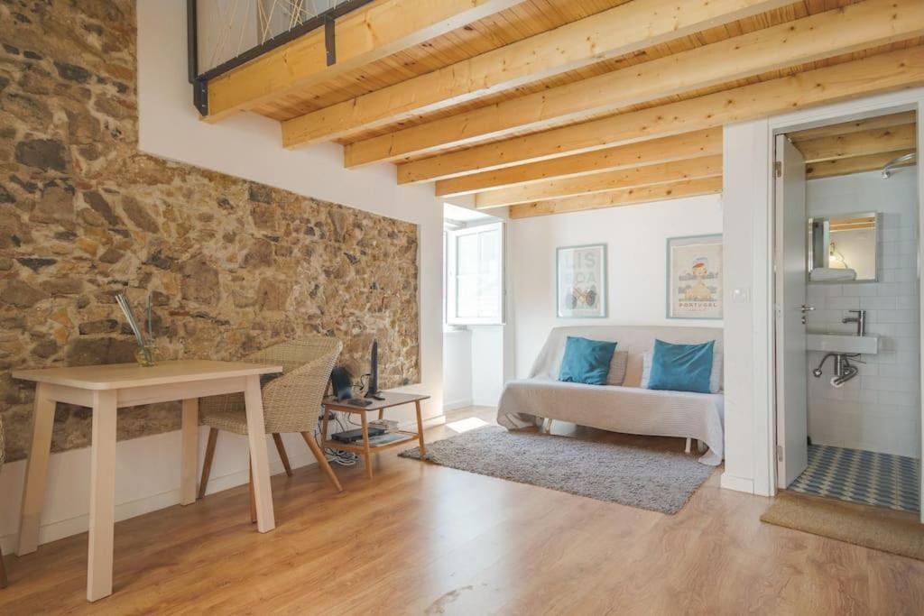 Classic Lisbon Homes: Bright & Central In Belem Exterior photo